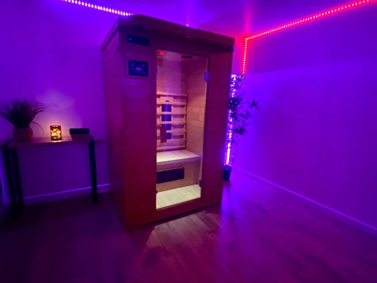Love hôtel Cosy&spa Luxe Jacuzzi Sauna Cristal Avignon