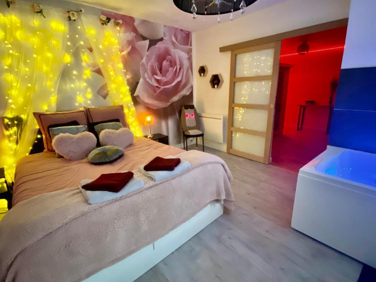 Love hôtel Cosy&spa Luxe Jacuzzi Sauna Cristal Avignon