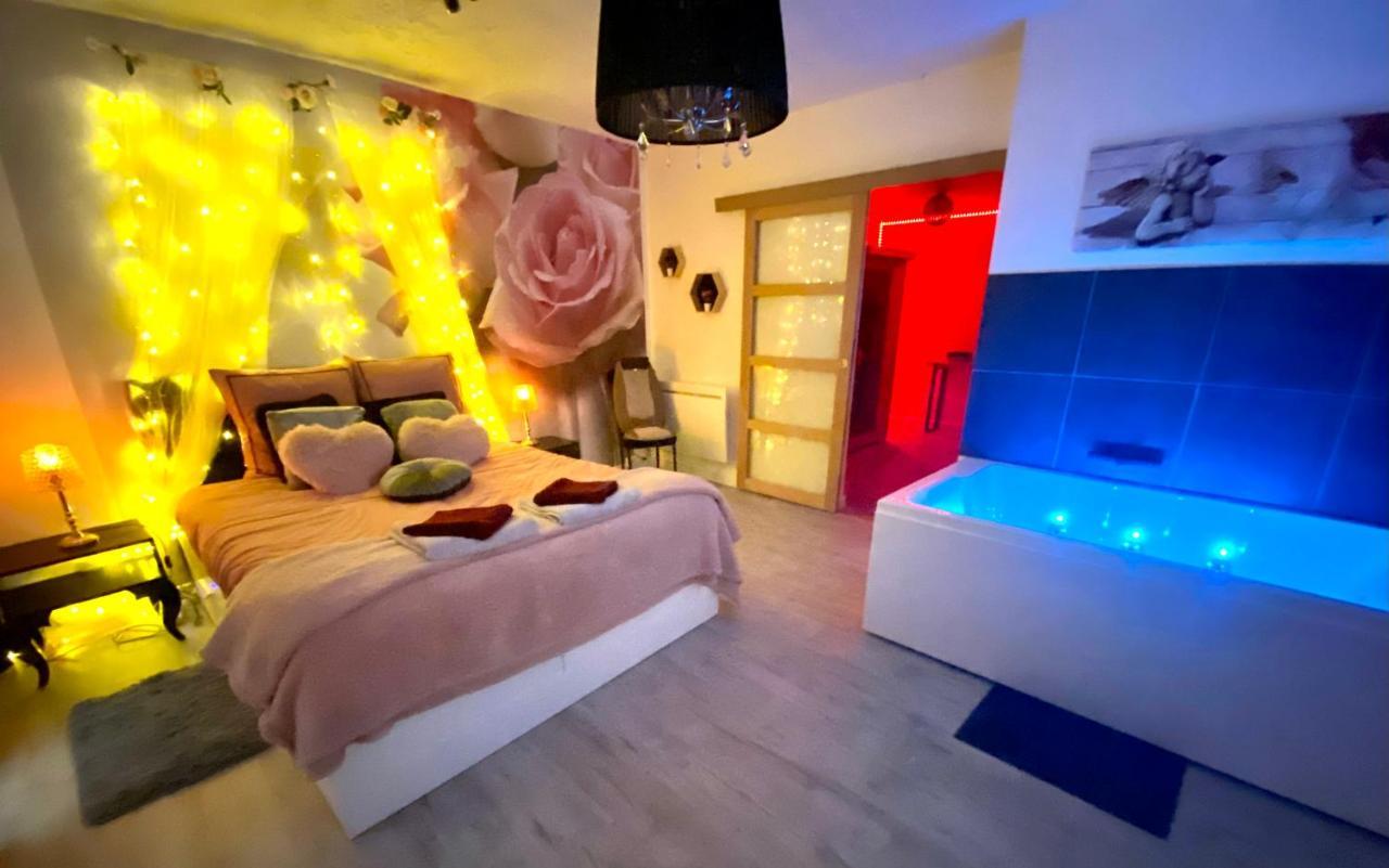Cosy&spa Luxe Jacuzzi Sauna Cristal Love hôtel *