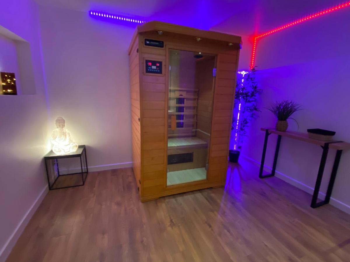 Love hôtel Cosy&spa Luxe Jacuzzi Sauna Cristal Avignon